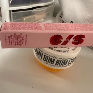 Brand new one size lippie